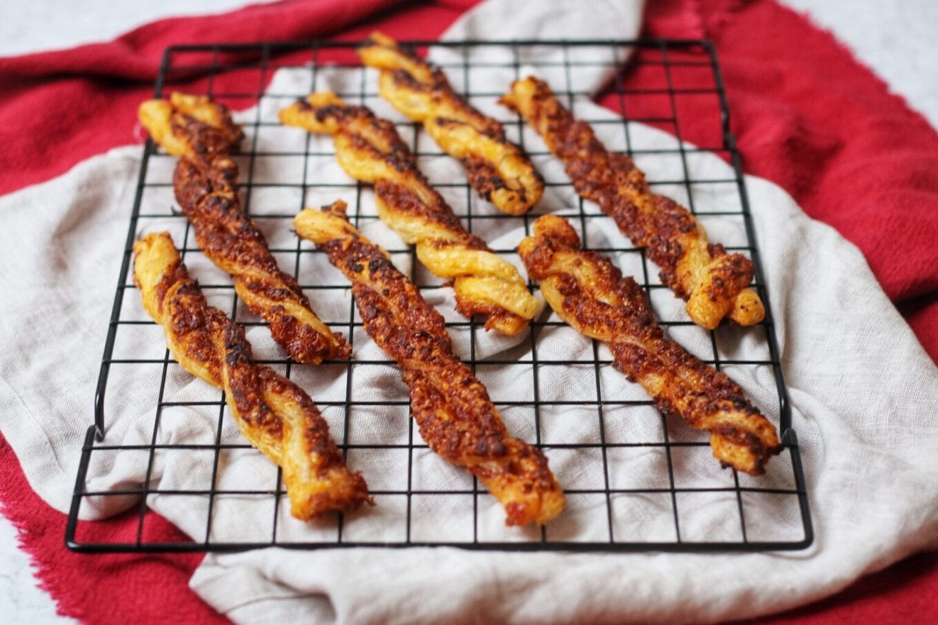 sundried tomato and cheese straws